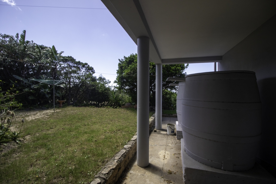 7 Bedroom Property for Sale in West Beach Eastern Cape